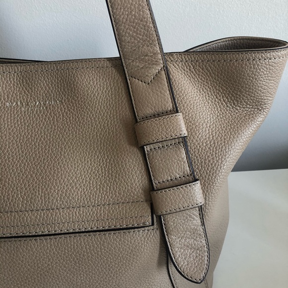 🤩HOST PICK🤩Like New Marc Jacobs Anchor Tote - Picture 5 of 16